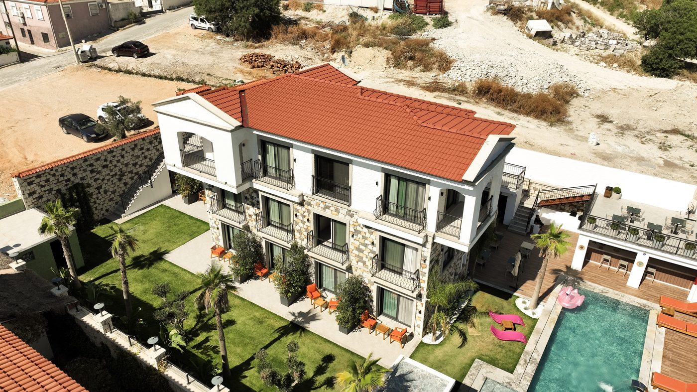 Kuşbakışı otel manzarası